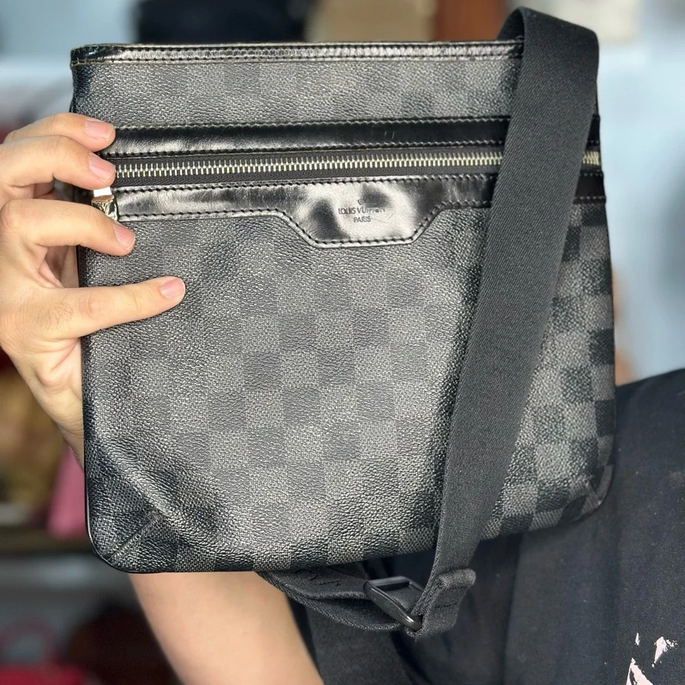 LV Damier Graphite Crossbody